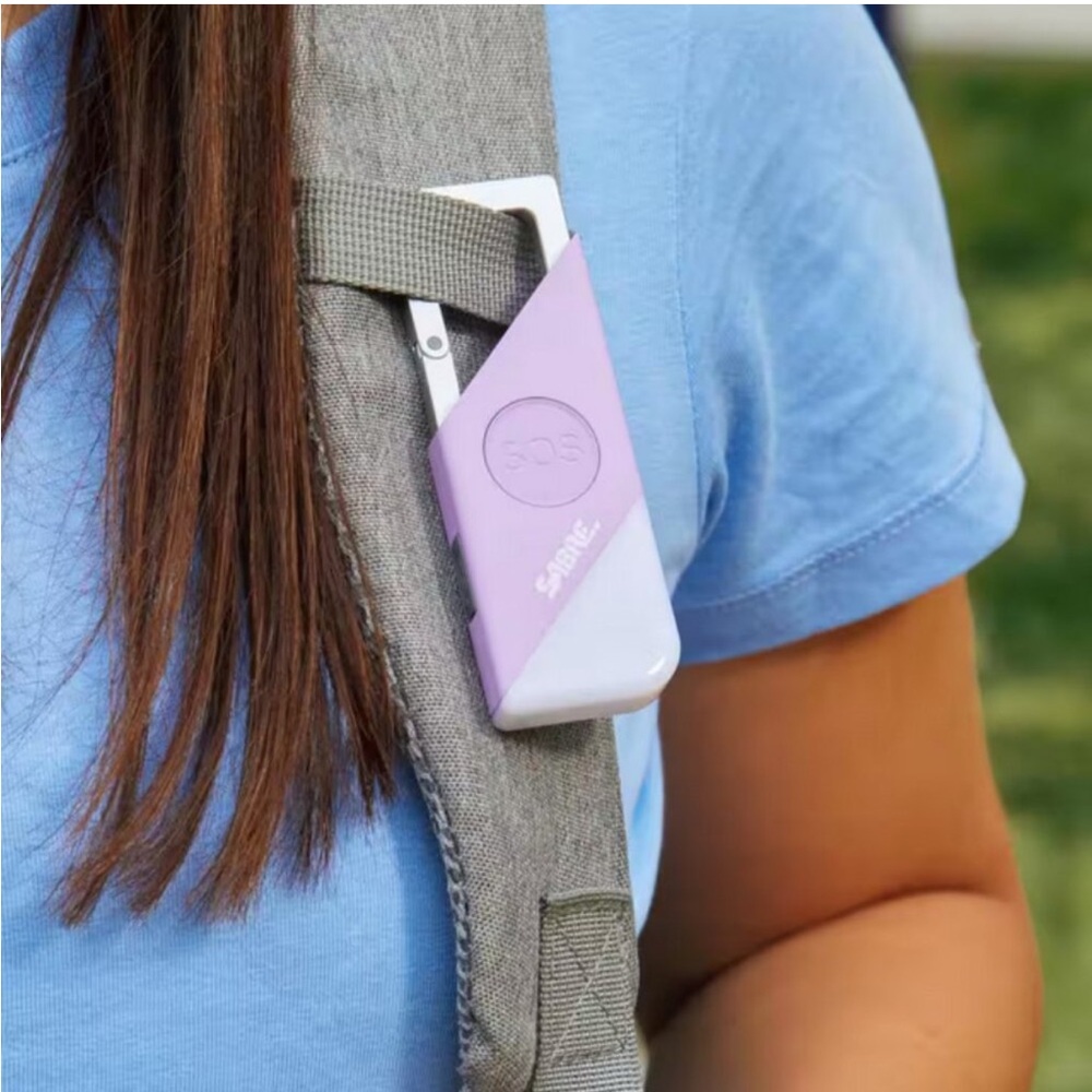 Sabre Women's Personal Alarm with SOS Button and LED‎ Light
